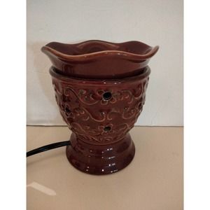 Scentsy paprika color wax scent warmer  4.25" tall